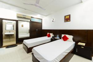 Hotel Agra Dazzling East Gate