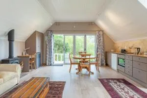 The Coach House at Hillwood - Belle Ombre