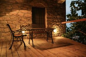 "Iali" Cottage House