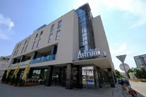 Business Hotel Astrum Laus - 斯提亚夫尼茲科巴內