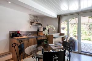 B&B / Chambres d'hotes La Demeure Insoupconnee : photos des chambres