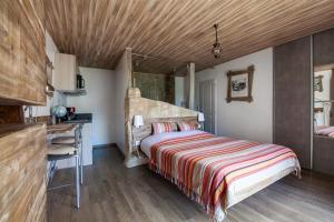 B&B / Chambres d'hotes La Demeure Insoupconnee : photos des chambres