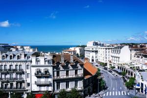 CITY VIEW KEYWEEK Apartment in the heart of Biarritz close to the beach