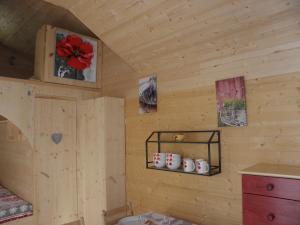 Campings Provence Roulottes : photos des chambres