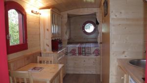 Campings Provence Roulottes : photos des chambres