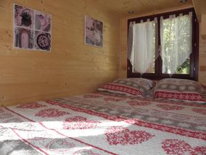 Campings Provence Roulottes : photos des chambres