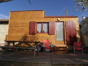 Campings Provence Roulottes : photos des chambres