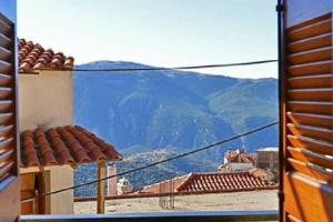 Traditional 2 bdrs house Arachova Center Parnassos Greece