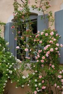 Hotels Logis Hotel - Restaurant La Marbrerie : photos des chambres