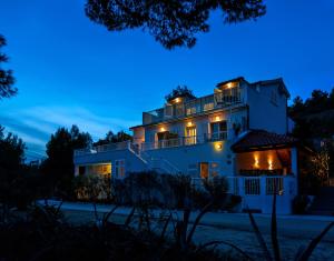 Apartments Velo Lago