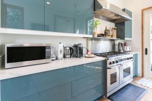 Stunning 2-Bedroom Home near Downtown Culver