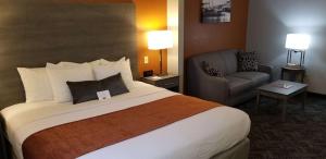 King Room with Sofabed room in Best Western Plus St. Augustine I-95