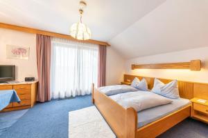 Standard One-Bedroom Apartment with Balcony room in Frühstückspension-Appartementhaus Wasserer