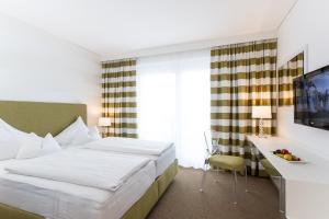 Comfort Double Room with Balcony room in Werzer's Hotel Resort Pörtschach
