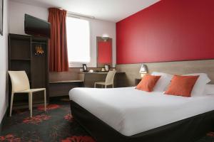 Hotels Hotel Clermont Estaing : photos des chambres