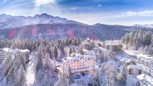 Romantik Hotel Schweizerhof, Hotels - Flims