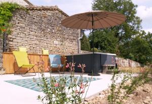 Maisons de vacances La Vayssade - Grand Gite de charme - 14 pers - Piscine & Jacuzzi : photos des chambres