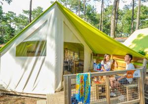 Campings Camping Village Le Vieux Port***** : photos des chambres