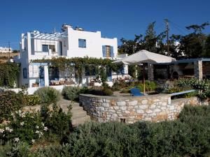 Narkissos Studios Paros Greece