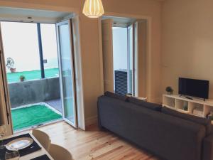 Senhora do Monte Apartment 2(esq) with Outdoor Space