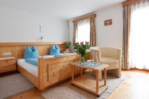 Double Room with Mountain View room in Landhaus Taurer