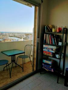 Appartements Le Saint Roch - belle vue mer en plein centre ville : photos des chambres