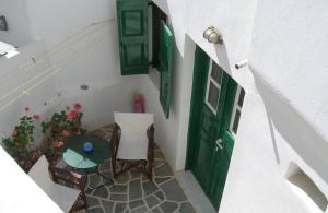 Irene Rooms Folegandros Greece