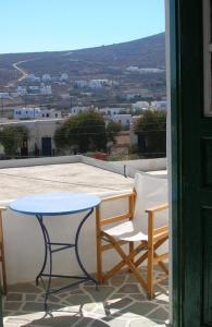 Irene Rooms Folegandros Greece