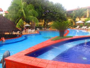 RESORT SOLAR PIPA CASA na frente da pisina