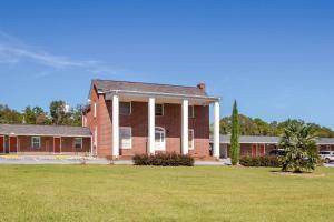 Rodeway Inn & Suites Walhalla