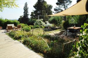 Villas Maison d'architecte avec vue sur les Alpilles : photos des chambres