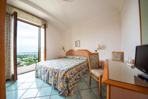 Double or Twin Room with Sea View room in Hotel La Capannina