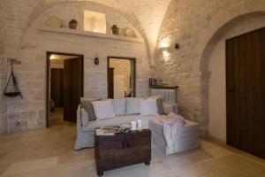 Trulli Angela