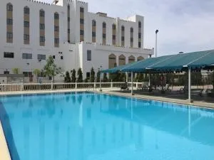 Hotel Al Madinah Holiday - Seeb