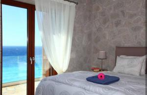 Milos Paradise Luxury Villas Lefkada Greece