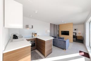 Stunning Sea View Apartment