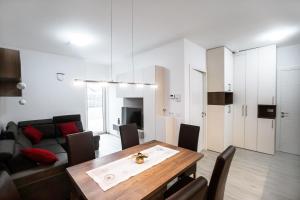 APARTMA KATKA Vila Mojca 