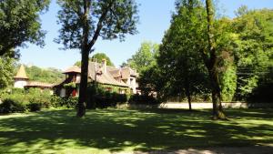 Maisons de vacances Gite Allier : Maison 3 Chambres (10 Adultes)