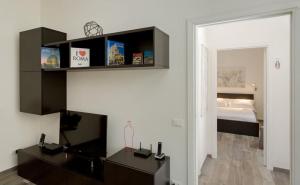 Porta Latina Suite - Private Apartment Romes Center