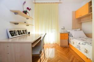 One-Bedroom Apartment room in Apartments with WiFi Split - 15046
