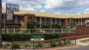 Golf Links Motel - Nundle