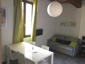 Appartements Studios des Templiers : photos des chambres