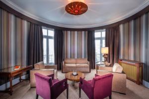 Hotels Le Grand Hotel : photos des chambres