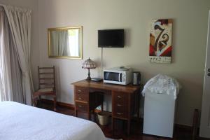 Travellers Rest, Reebok