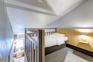 Hotels B&B HOTEL Orgeval : Chambre Quadruple