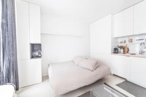Appartements Studio design Nuee bleue tout equipe centre ville : photos des chambres