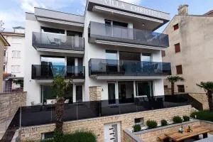 Villa Christina - 茨里克韦尼察