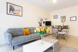 Palais Royal YourHostHelper