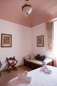 Baldovini Home Stay, Close to the city center
