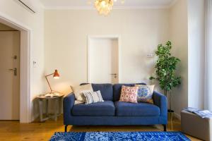 Art Deco 4 Bedrooms Flat in the City Center